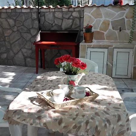 Holiday home Ritas House *